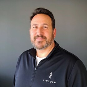 Staff member Peter Puglia from ID_c3be42f94390