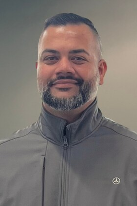 Staff member Syed Naqvi from ID_e3f5c163d9d3
