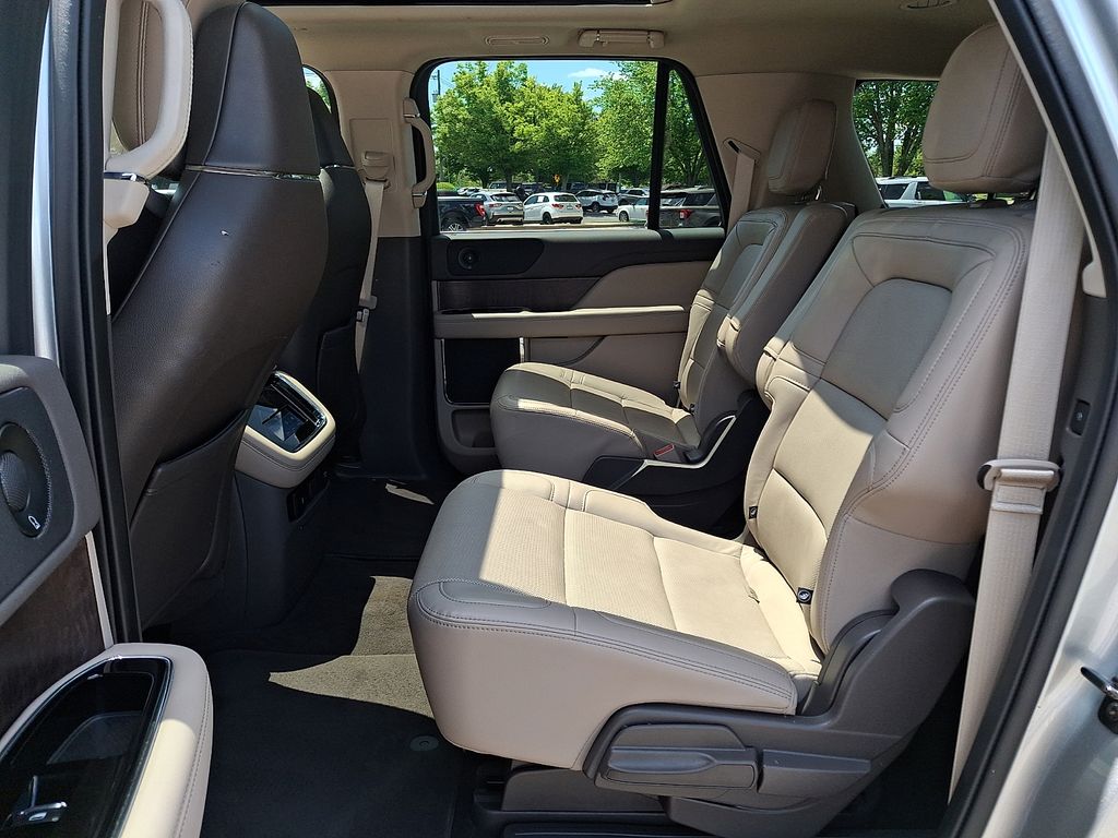 2022 Lincoln Navigator Reserve L - Photo 13