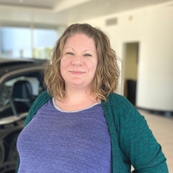 Staff member Laura Wargo-Kauftheil from ID_a3d07ec3ad20