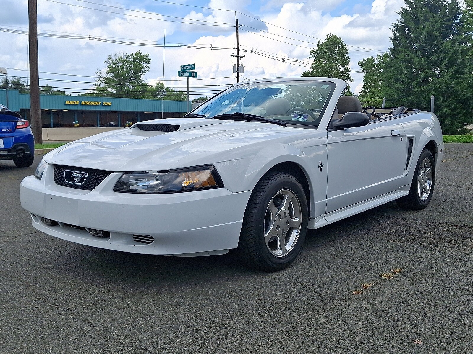 2003 Ford Mustang V6 Convertible photo 3
