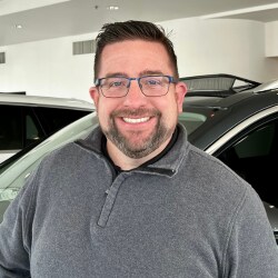 Staff member Chris Murphy from ID_c2d8f29479eb