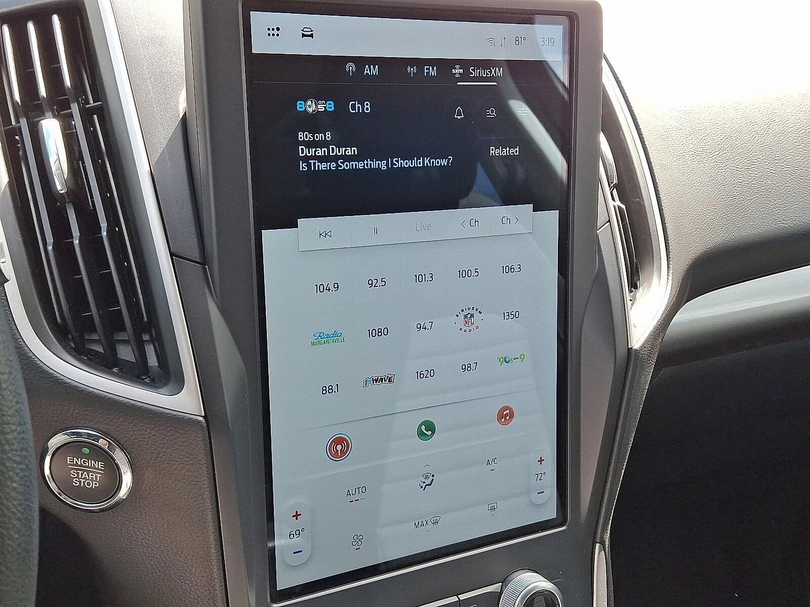 2022 Ford Edge SE photo 3