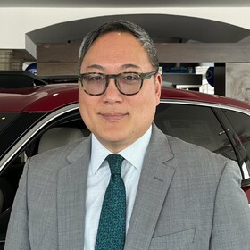 Staff member Jason Lee from ID_c2d8f29479eb