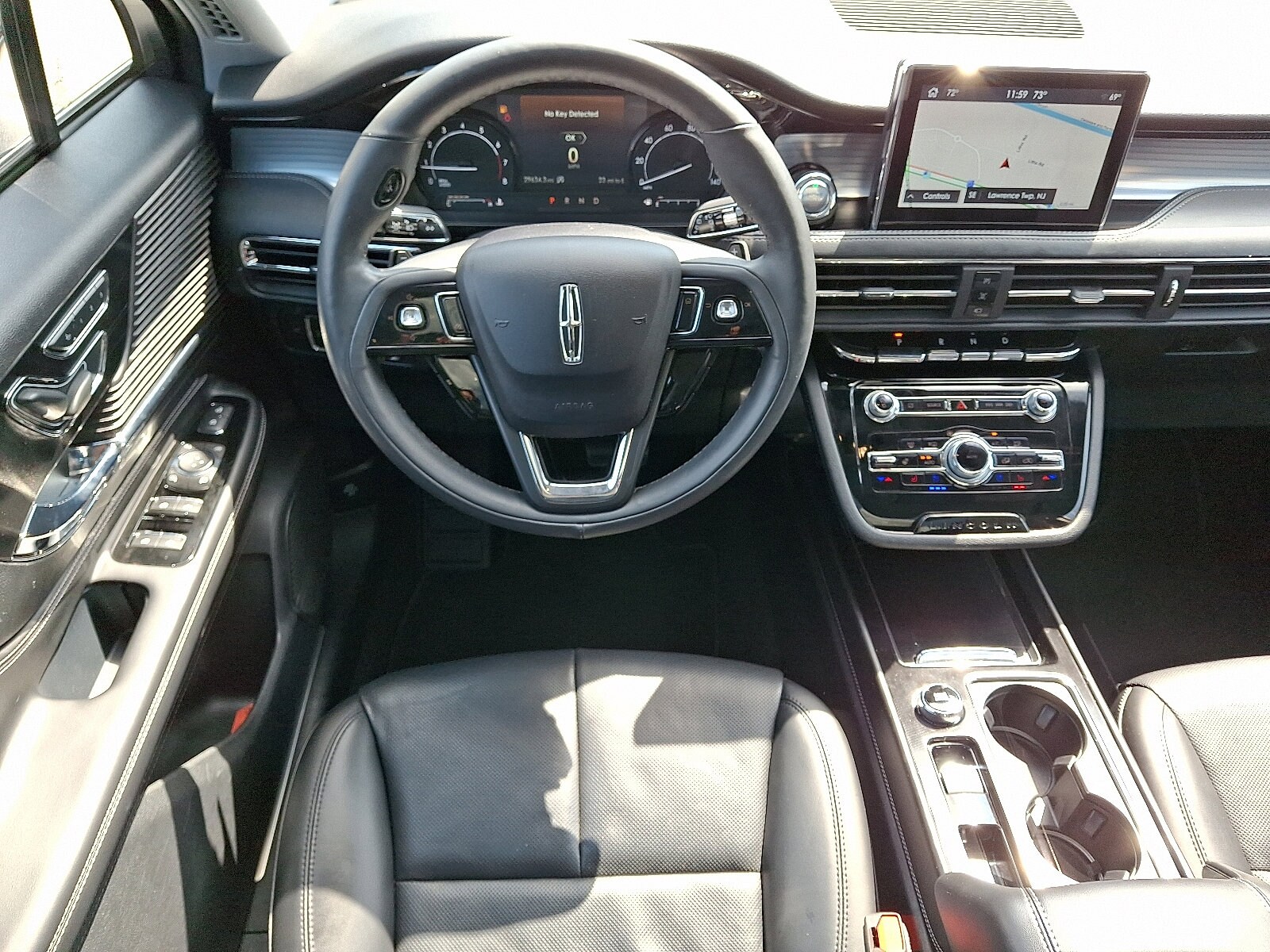 2021 Lincoln Corsair Standard photo 2
