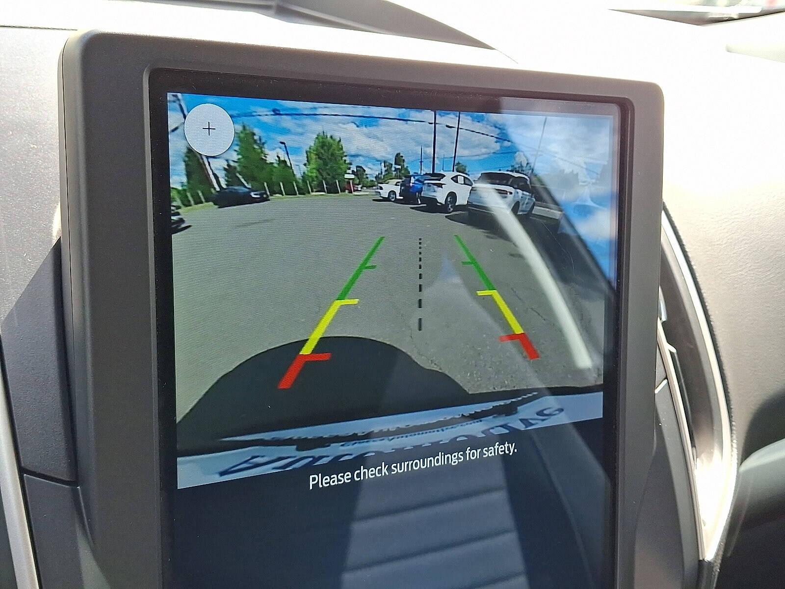 2022 Ford Edge SE photo 4