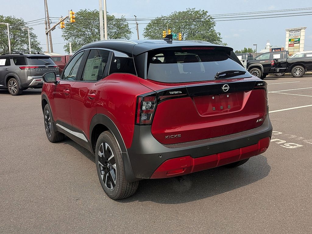 2025 Nissan Kicks SV AWD - Photo 6