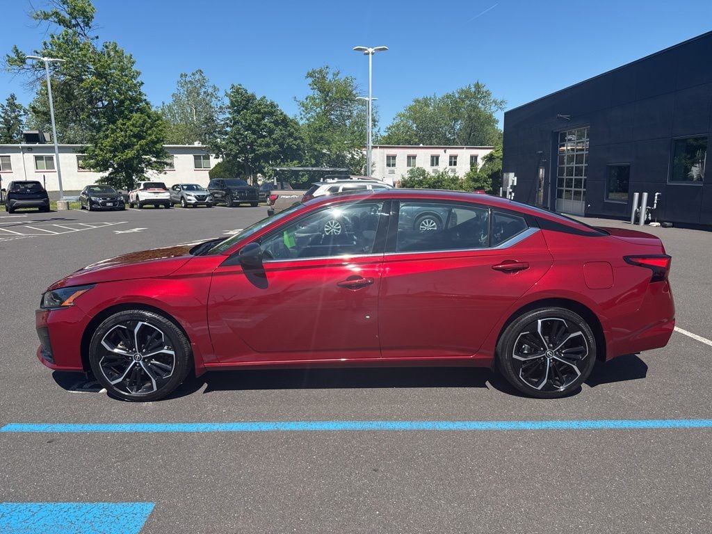 Used 2024 Nissan Altima 2.5 SR Sedan