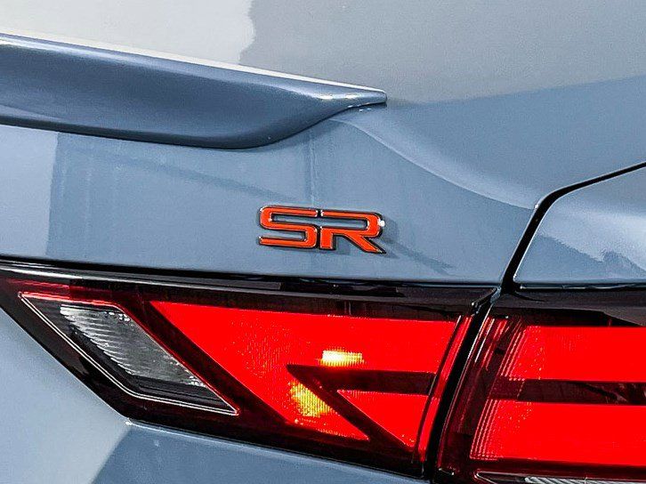 2025 Nissan Sentra SR - Photo 9