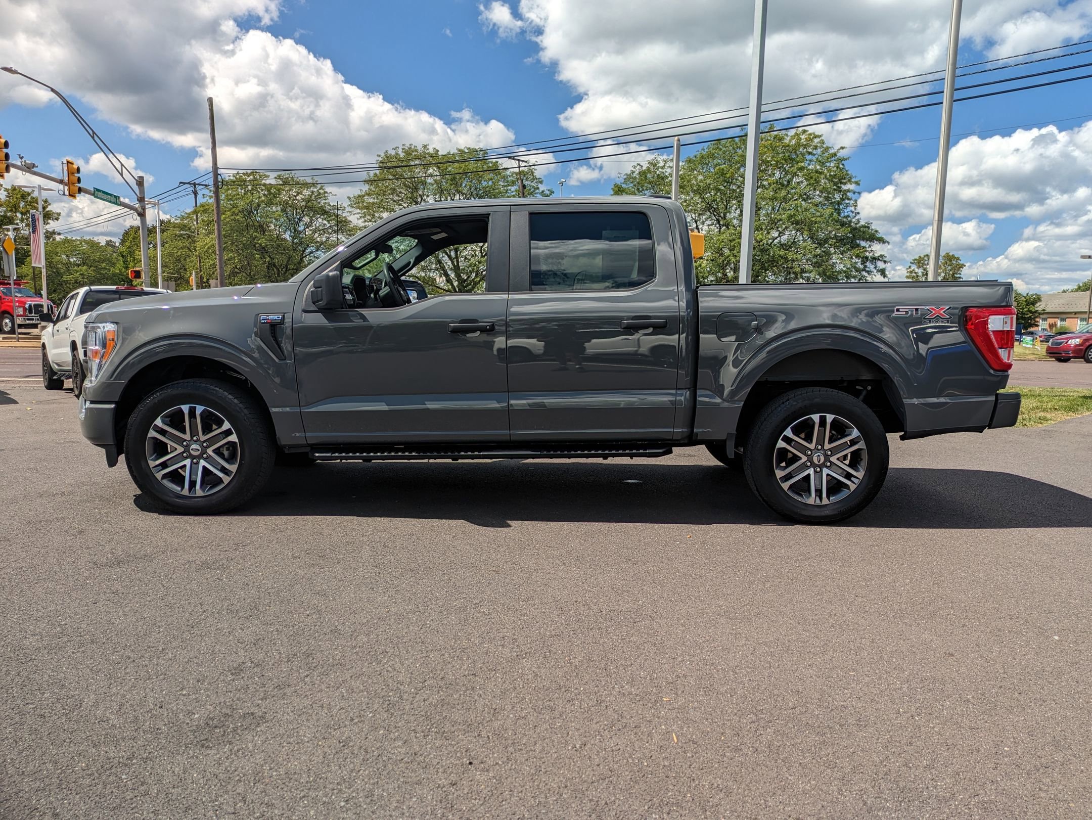 2021 Ford F-150 XL photo 4