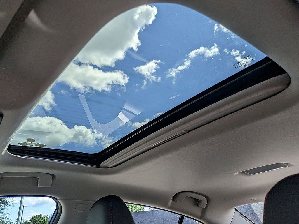 2025 Nissan Sentra SR - Photo 23