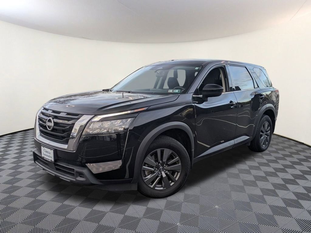 Used 2024 Nissan Pathfinder S SUV