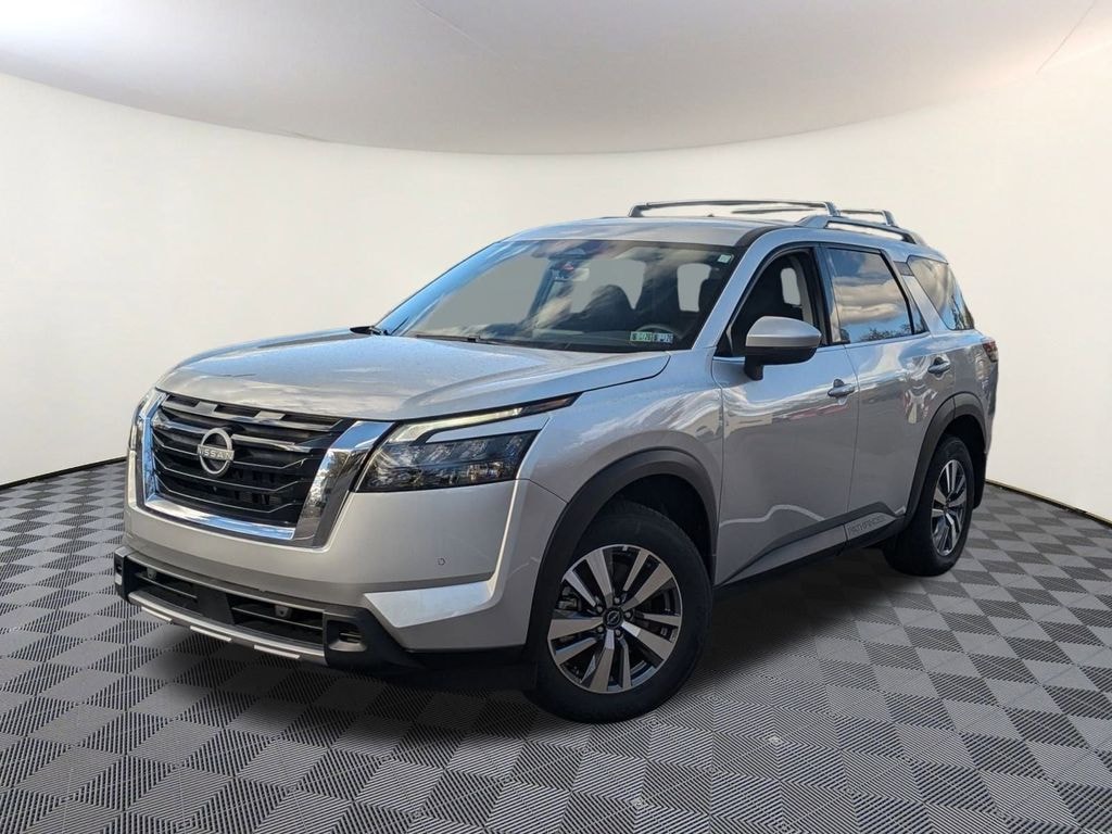 New 2025 Nissan Pathfinder SL SUV