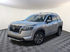 2025 Nissan Pathfinder SL SUV