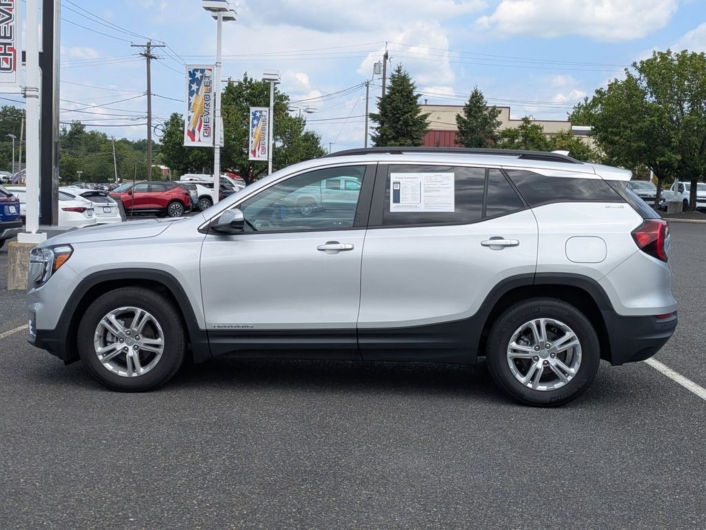 Used 2022 GMC Terrain SLE SUV