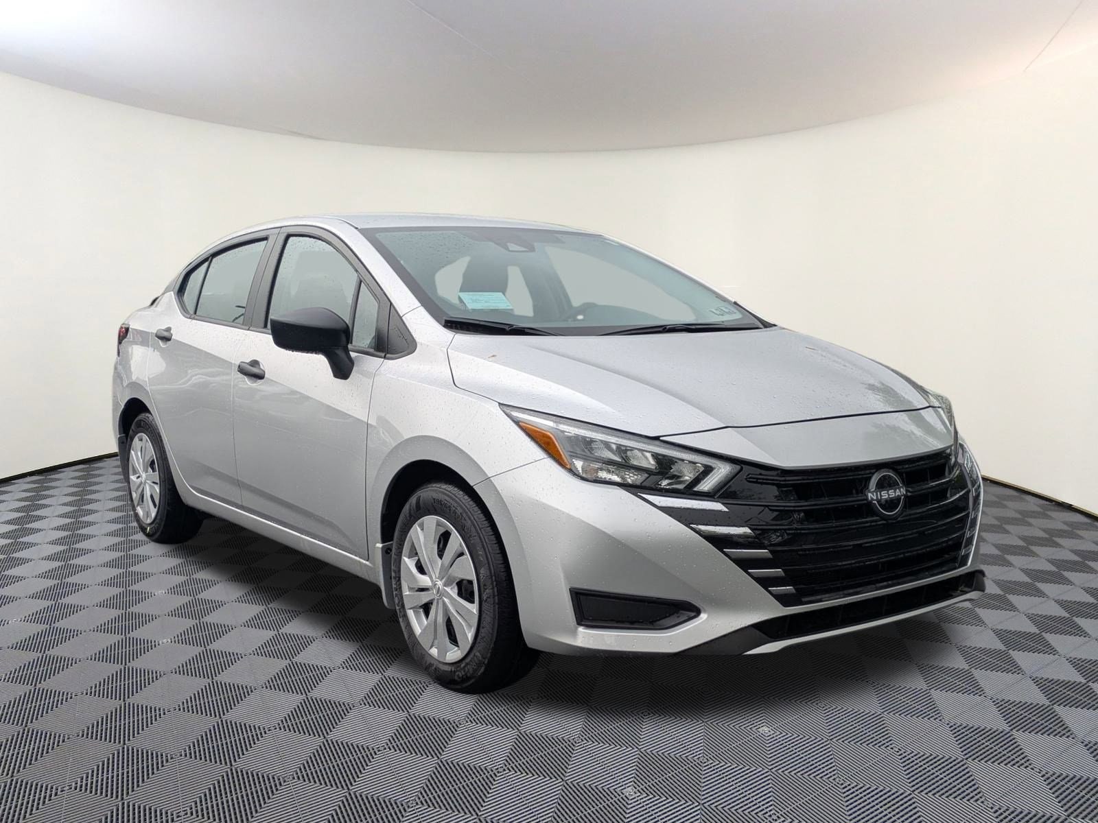 2025 Nissan Versa Sedan