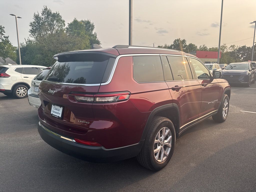 2022 Jeep Grand Cherokee Limited photo 3