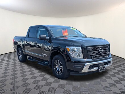2023 Nissan Titan SV Truck Crew Cab