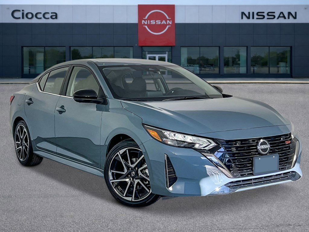 2025 Nissan Sentra SR - Photo 5