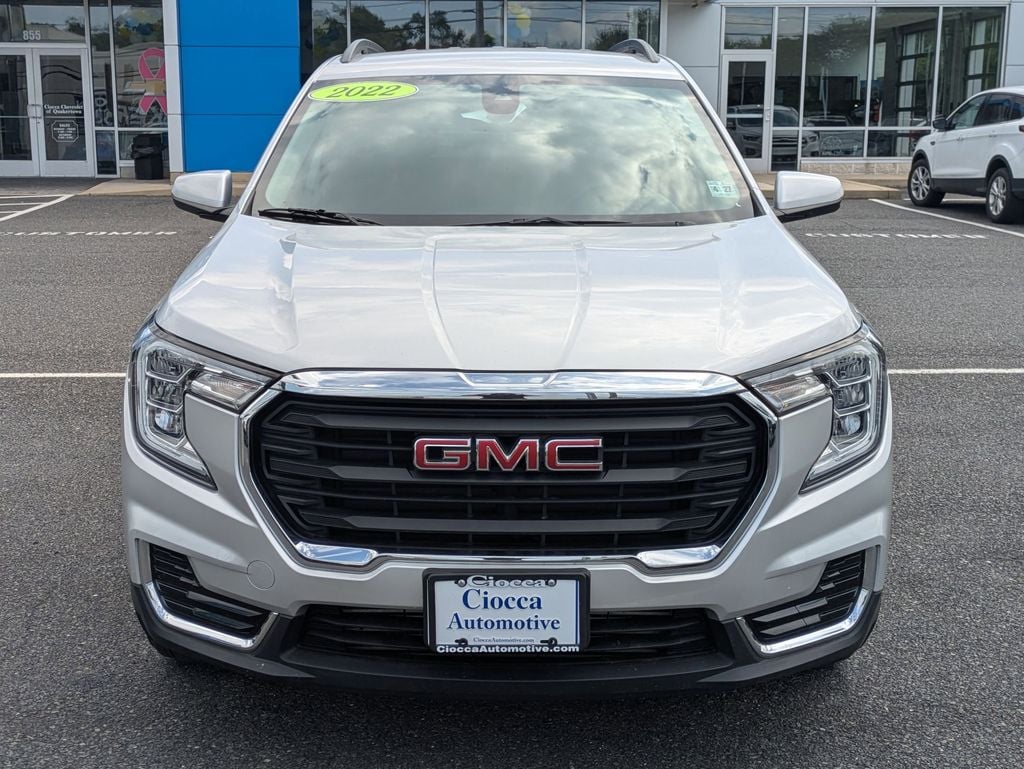 Used 2022 GMC Terrain SLE SUV