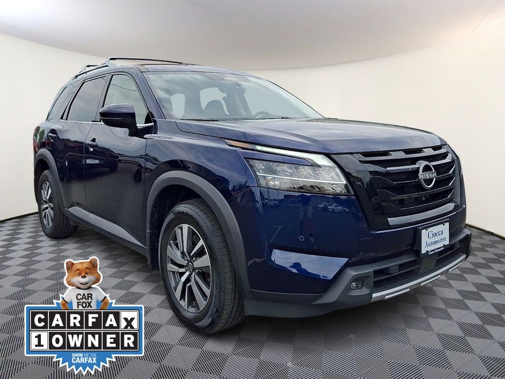 Used 2024 Nissan Pathfinder SL SUV
