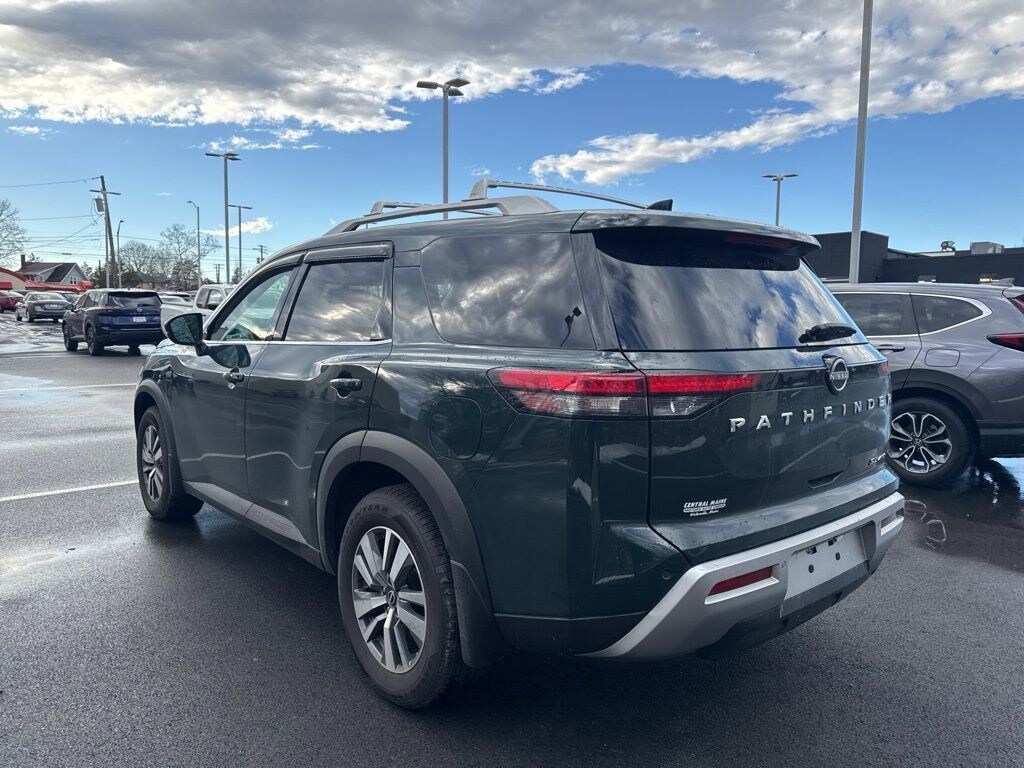 Used 2022 Nissan Pathfinder SL SUV