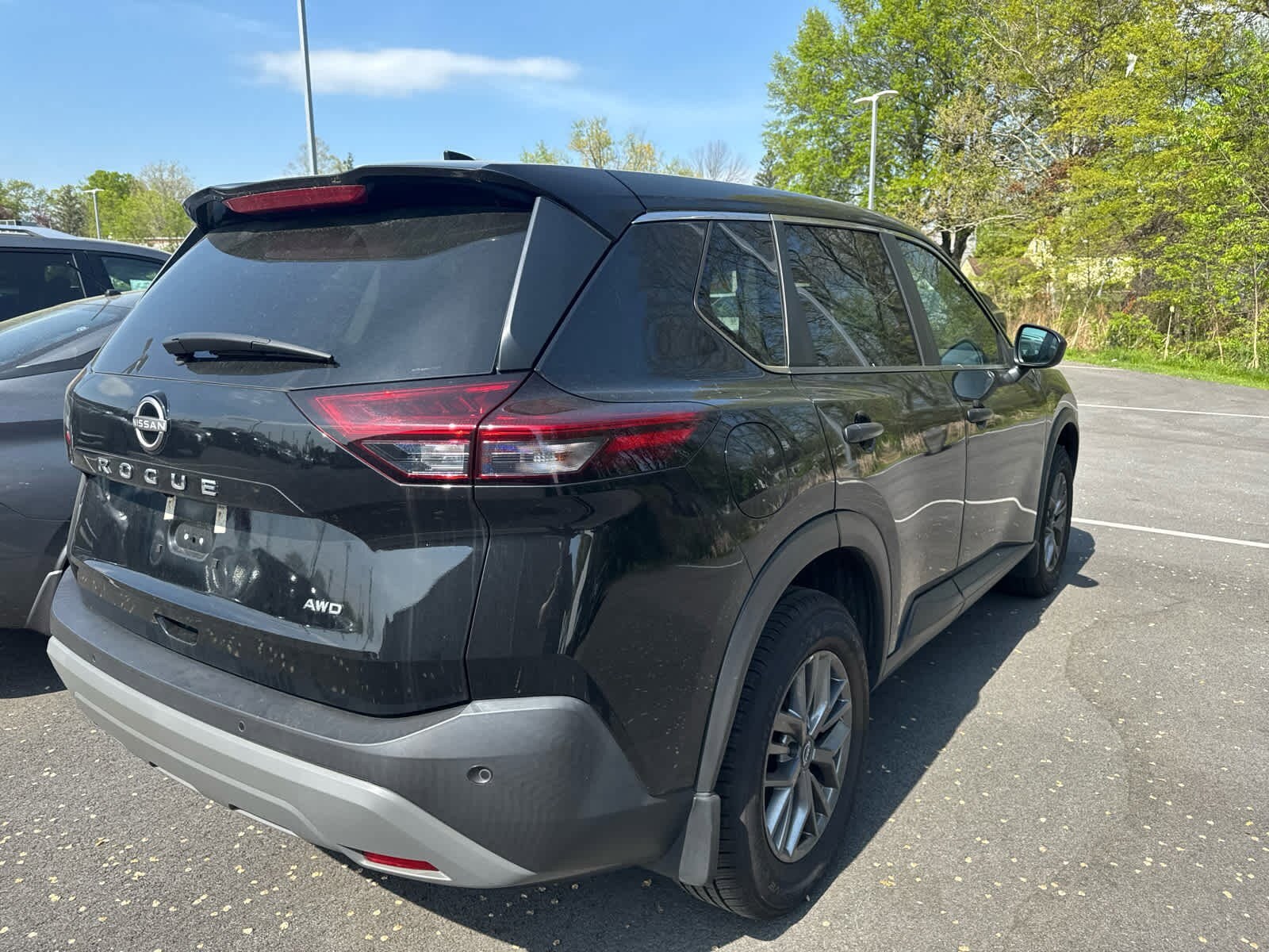2022 Nissan Rogue S photo 3