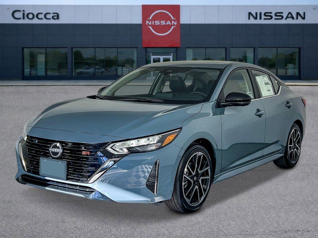 2025 Nissan Sentra SR CVT's photo