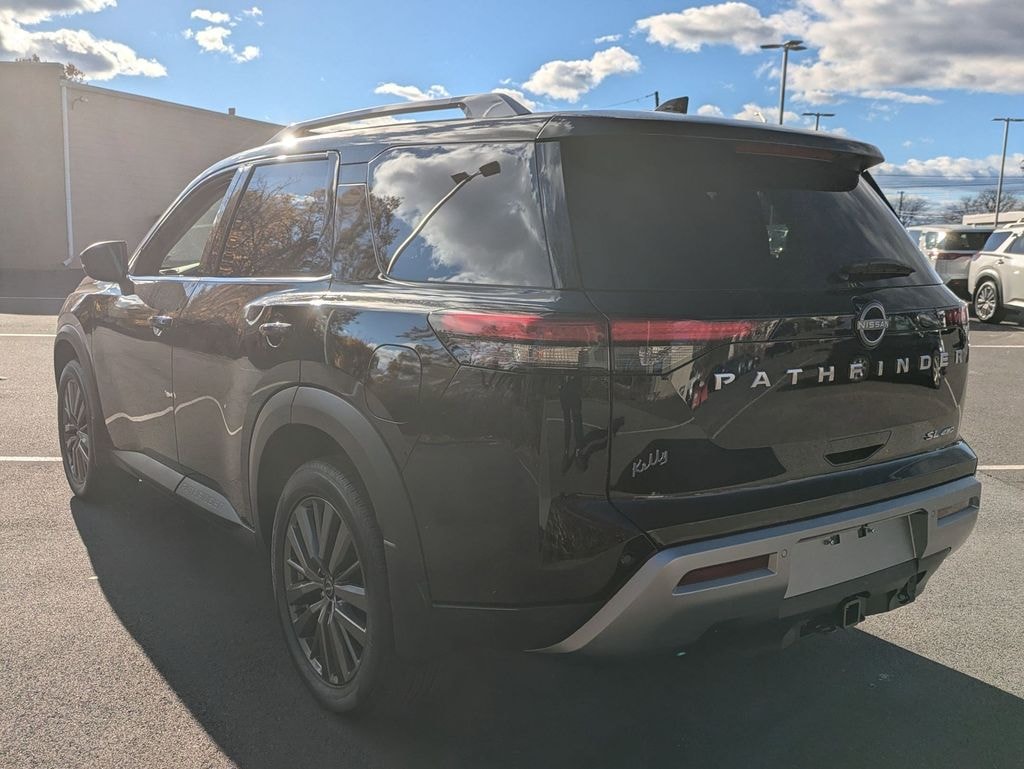 New 2025 Nissan Pathfinder SL SUV