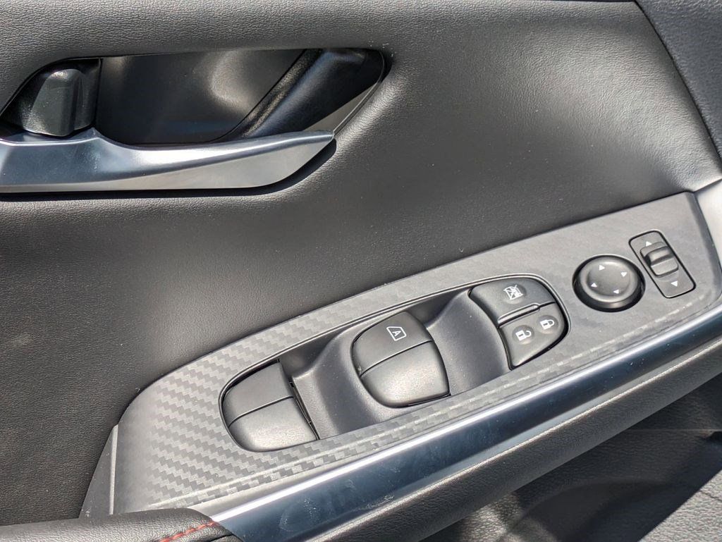 2025 Nissan Sentra SR - Photo 32