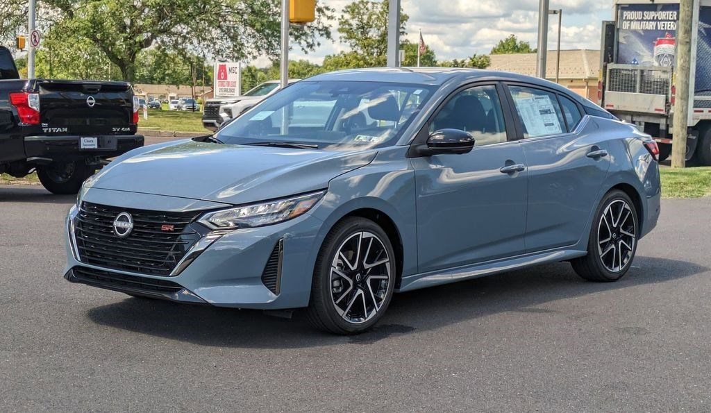 2025 Nissan Sentra SR - Photo 25