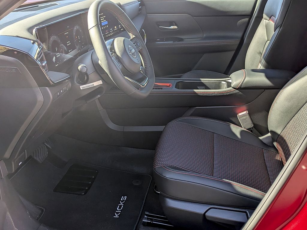 2026 Nissan KICKS SR AWD - Photo 16