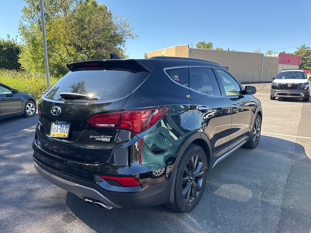 2017 Hyundai Santa Fe Sport 2.0T Ultimate photo 2
