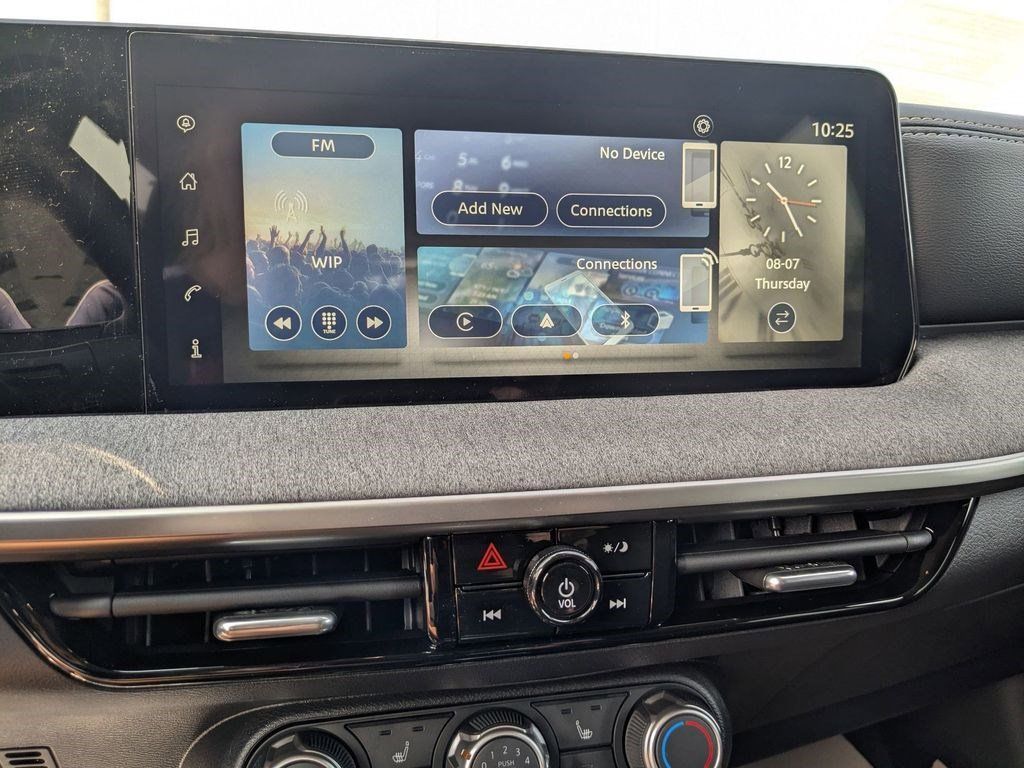 2025 Nissan Kicks SV AWD - Photo 37