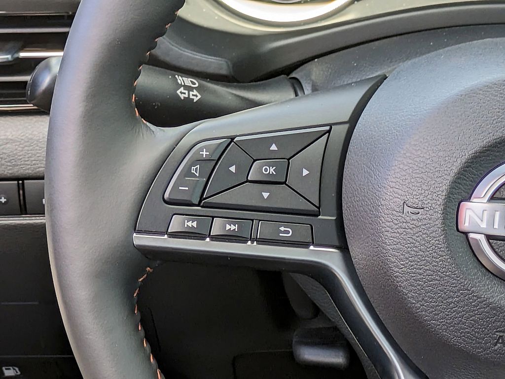 2025 Nissan Sentra SR - Photo 15