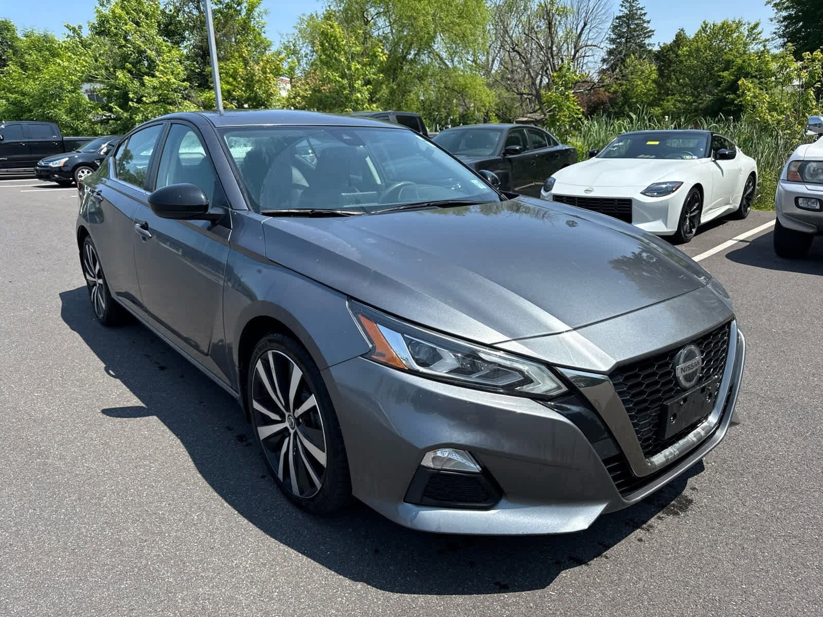 2022 Nissan Altima 2.5 SR photo 2