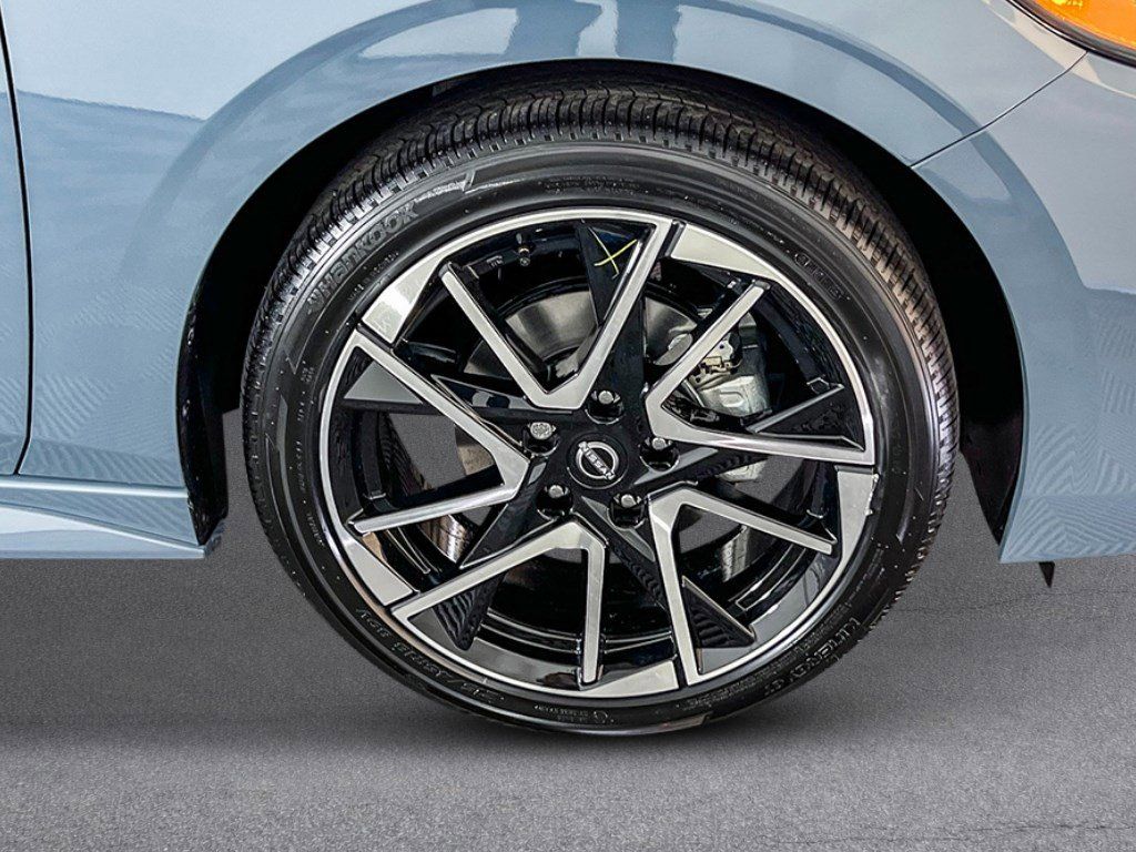 2025 Nissan Sentra SR - Photo 7