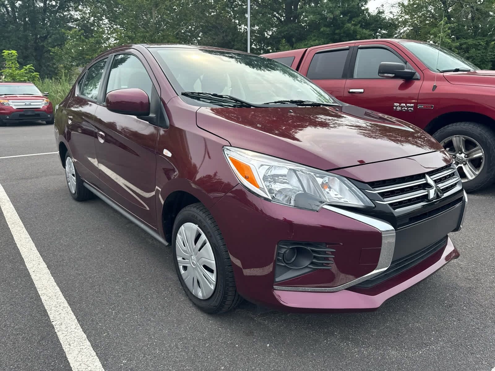 2024 Mitsubishi Mirage G4 ES photo 2