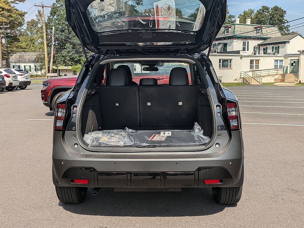 2025 Nissan Kicks SR AWD - Photo 21