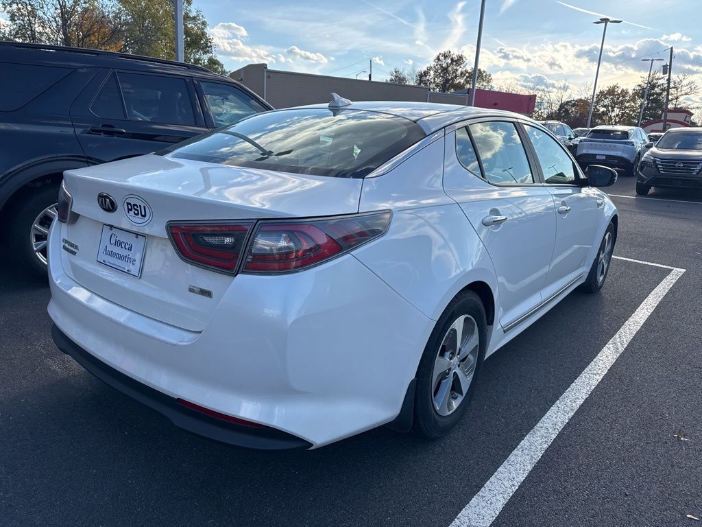 2014 Kia Optima Hybrid LX photo 3