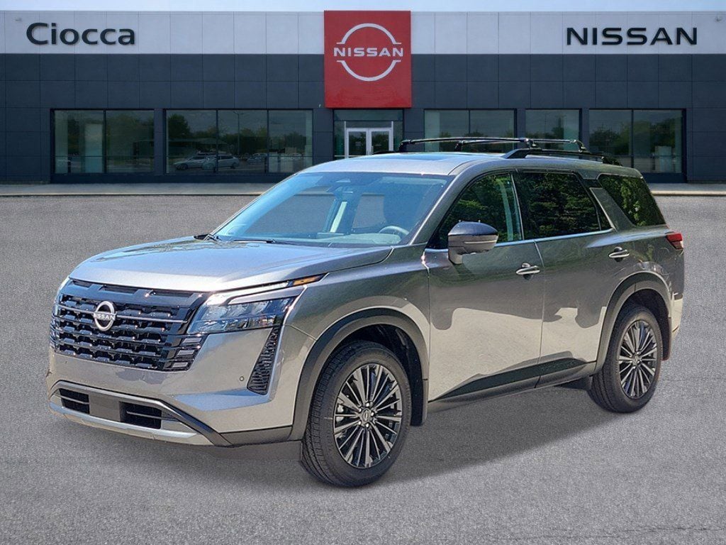 2026 Nissan Pathfinder SL 4WD's photo