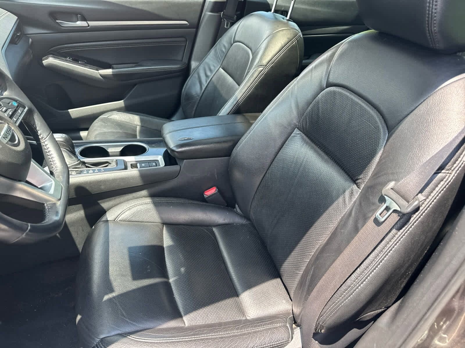 2021 Nissan Altima 2.5 SV photo 4