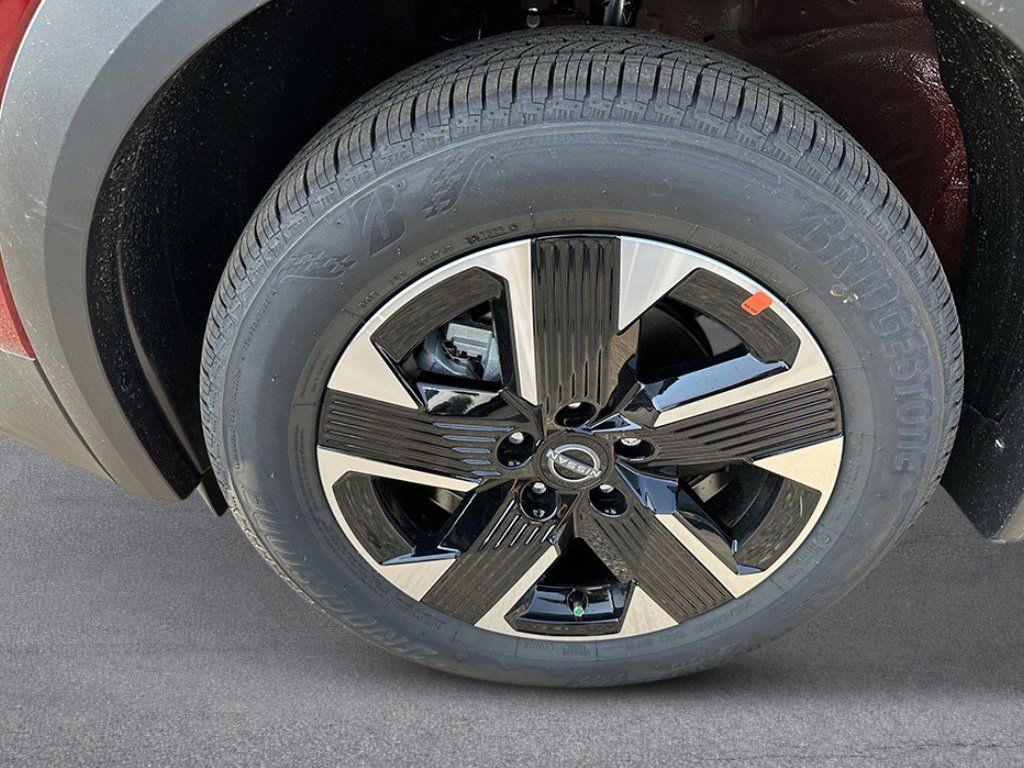 2025 Nissan Kicks SV AWD - Photo 9