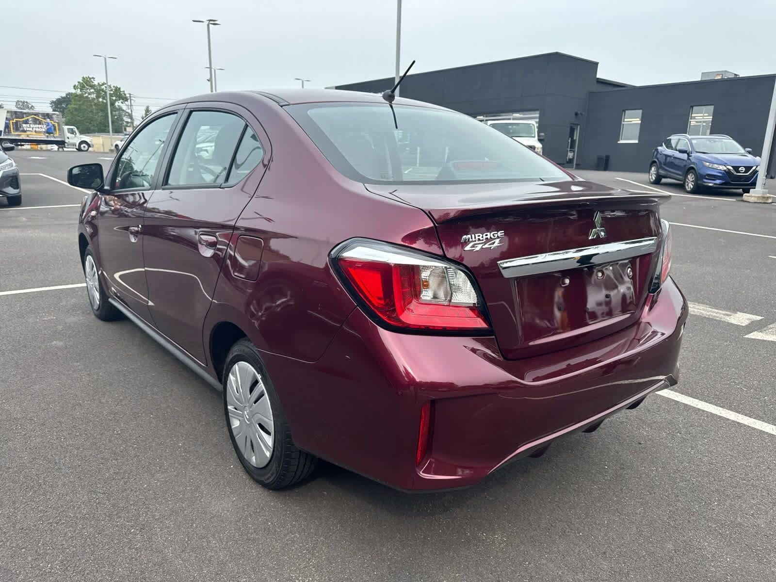 2024 Mitsubishi Mirage G4 ES photo 4