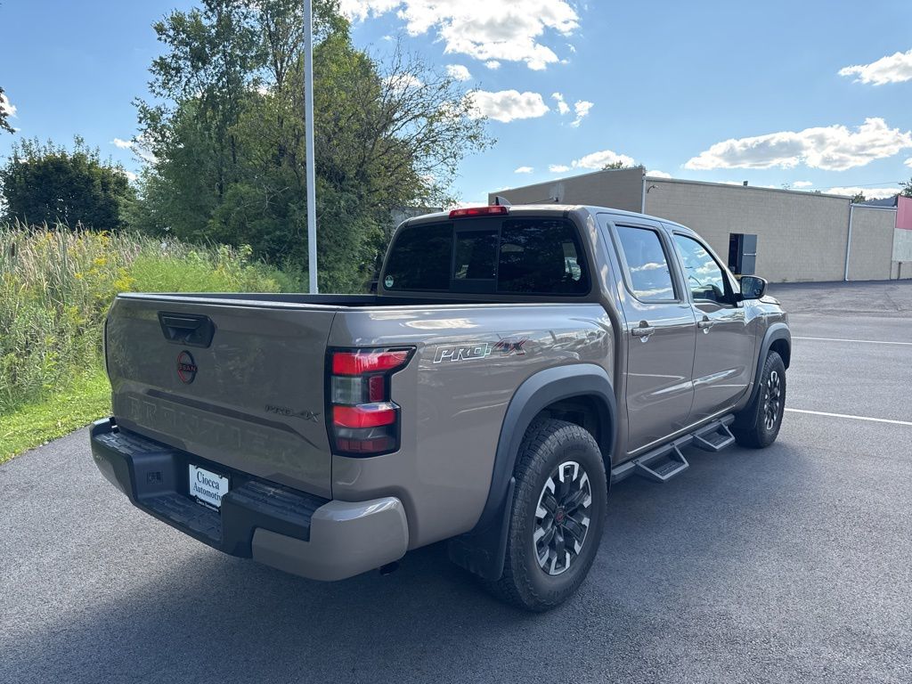 2022 Nissan Frontier PRO-4X photo 3