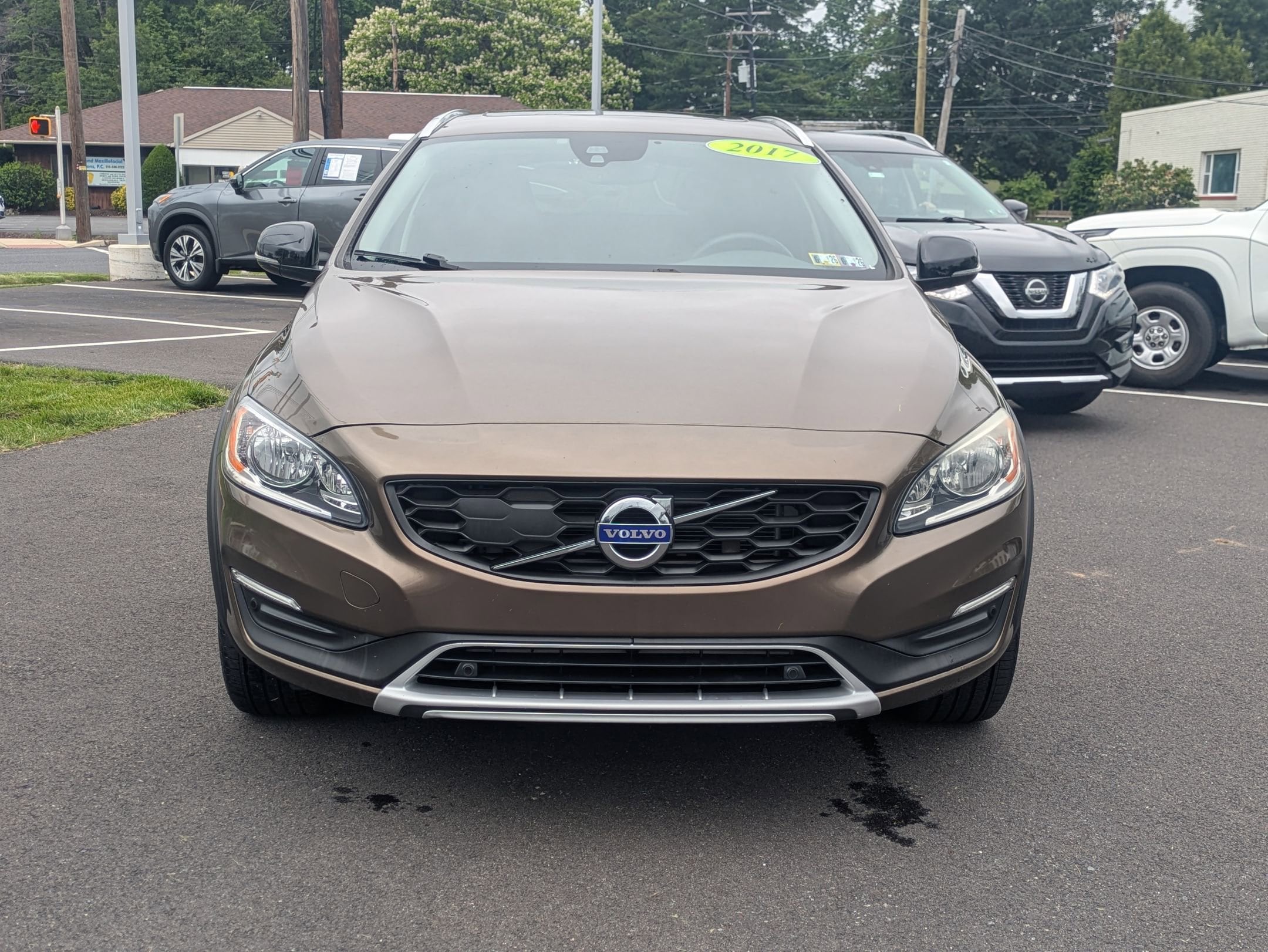 Used 2017 Volvo V60 Base with VIN YV440MWK3H1037774 for sale in Quakertown, PA
