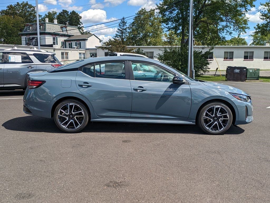 2025 Nissan Sentra SR - Photo 30