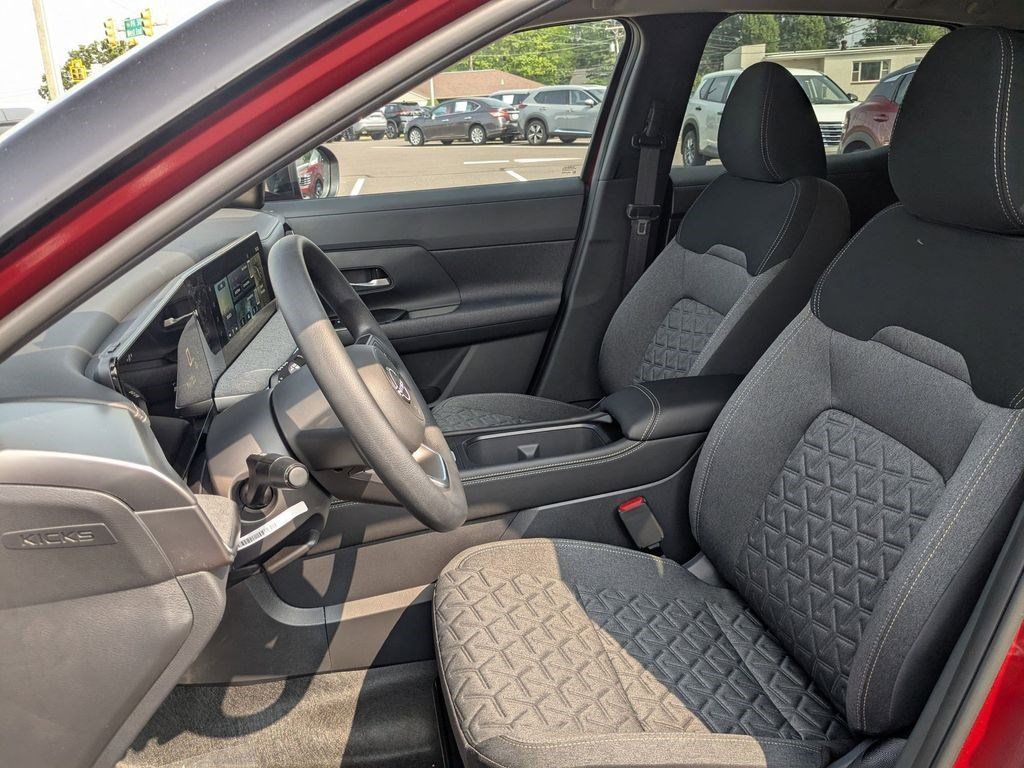 2025 Nissan Kicks SV AWD - Photo 35