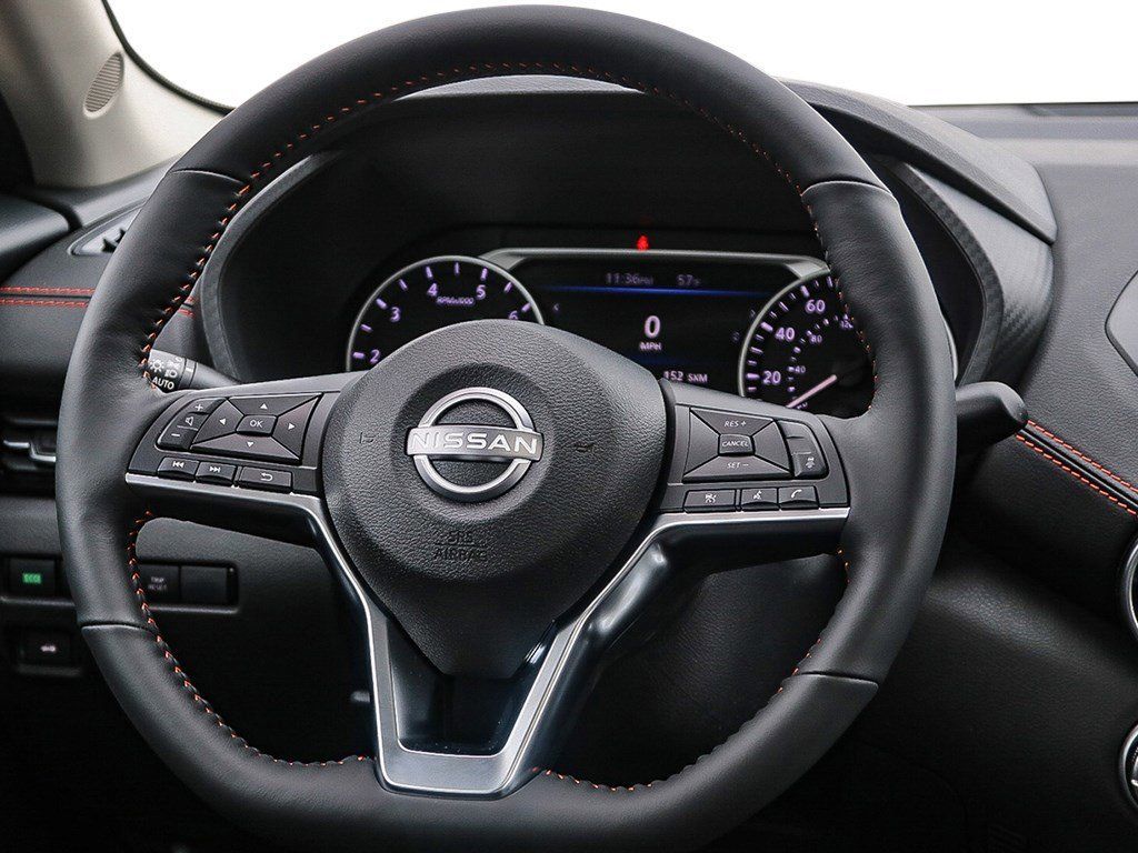 2025 Nissan Sentra SR - Photo 13