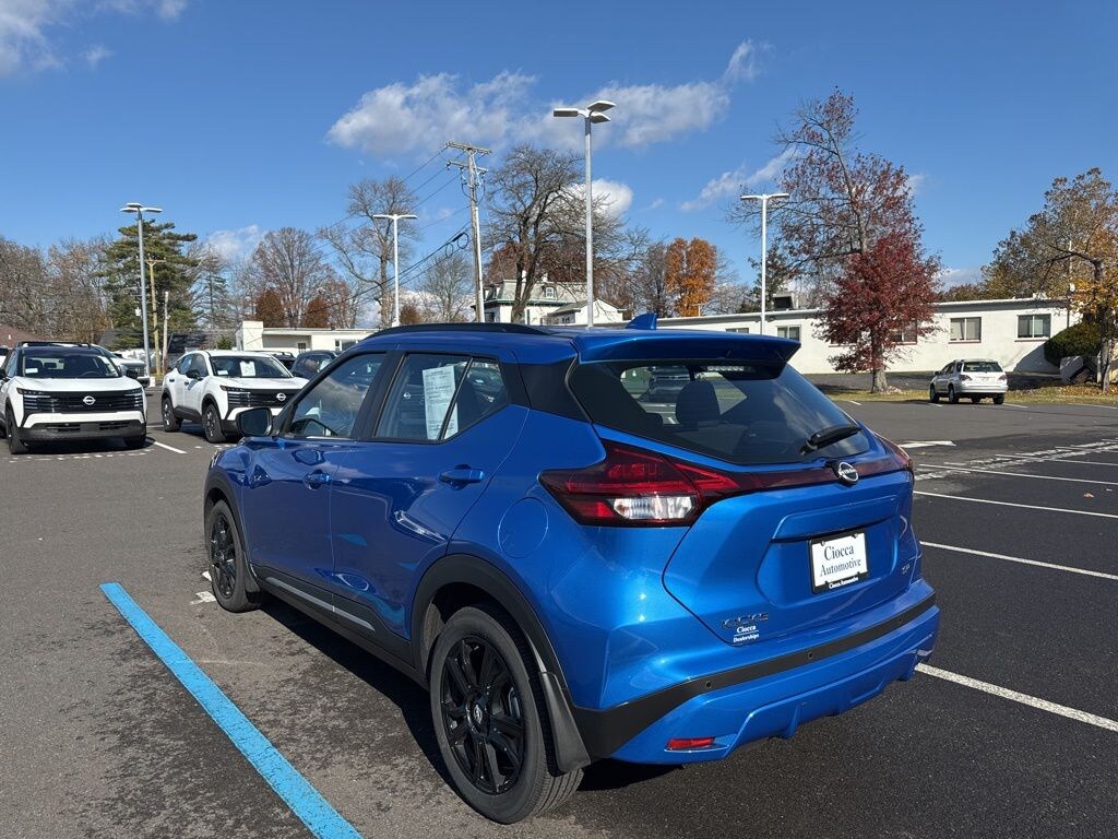 Used 2023 Nissan Kicks SR SUV